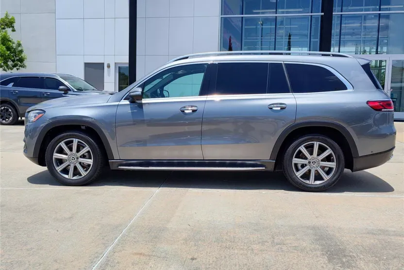 2021 Mercedes Benz GLS 450 4MATIC photo 1