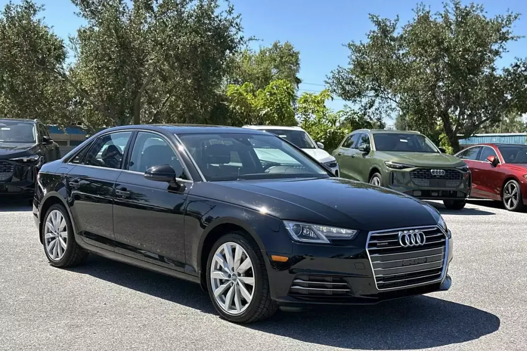 2017 Audi A4 TFSI Premium Quattro photo 1