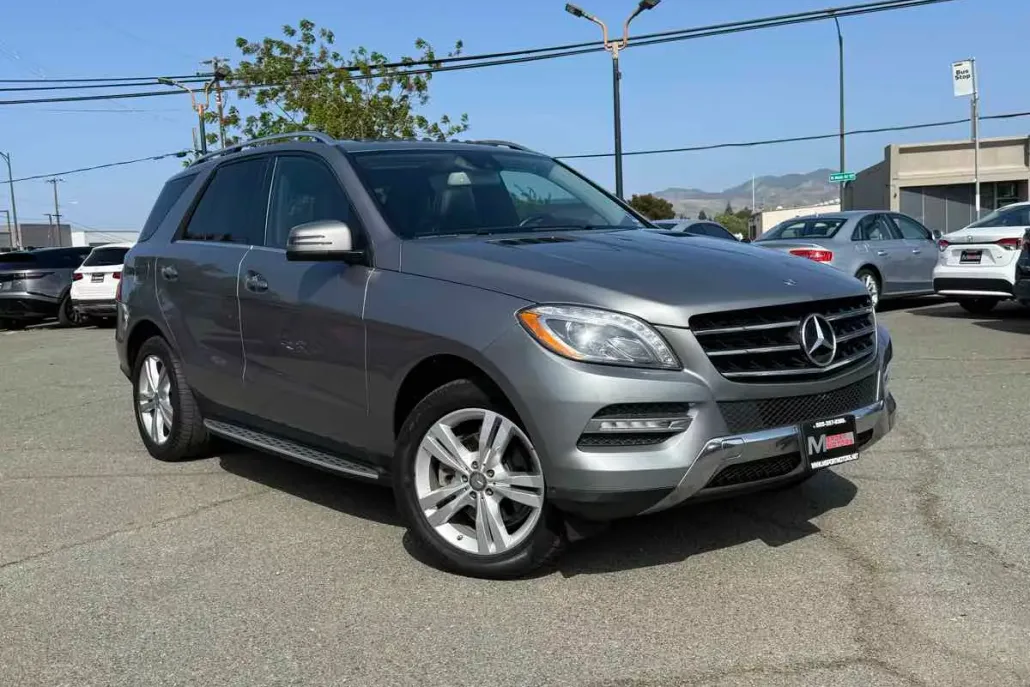 2015 Mercedes Benz ML 4MATIC 350 photo 1