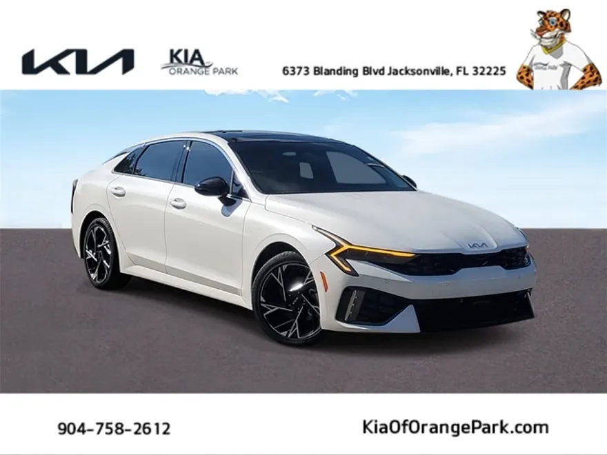 2025 Kia K5 GT-Line photo 1