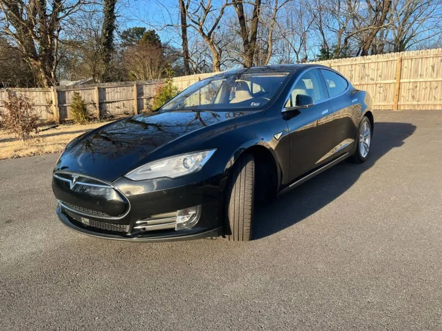 2014 Tesla Model S 60 photo 1