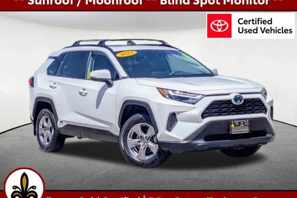 2023 Toyota RAV4 Hybrid XLE photo 1
