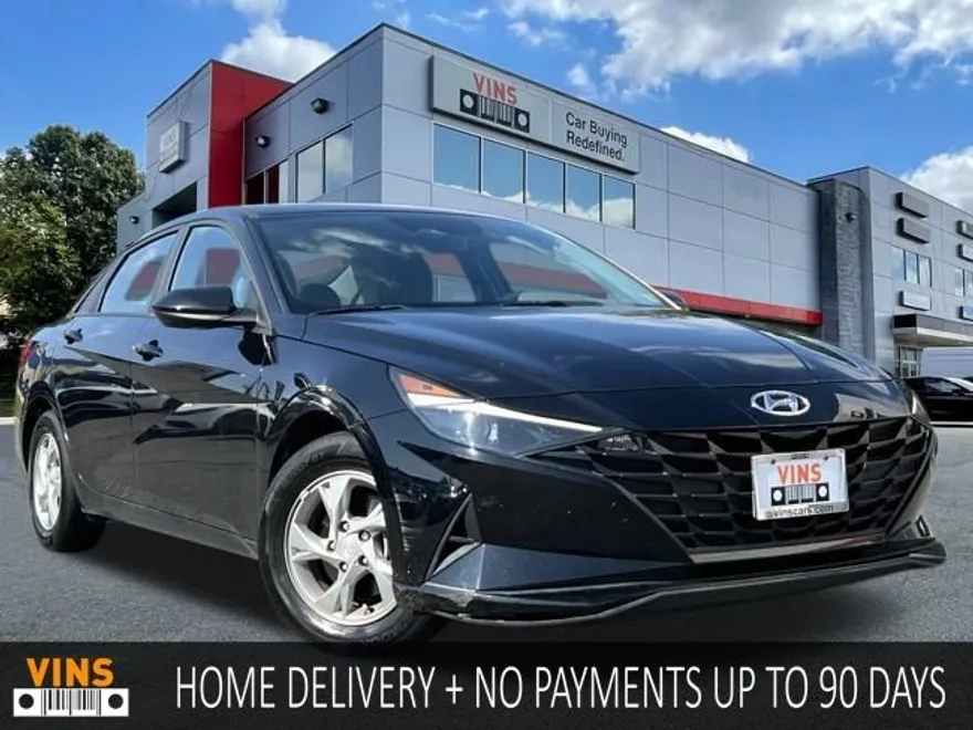 2023 Hyundai Elantra SE photo 1