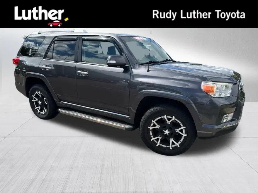 2011 Toyota 4Runner SR5 photo 1
