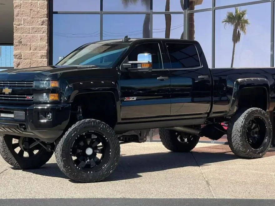 2015 Chevrolet Silverado 2500HD LTZ photo 1