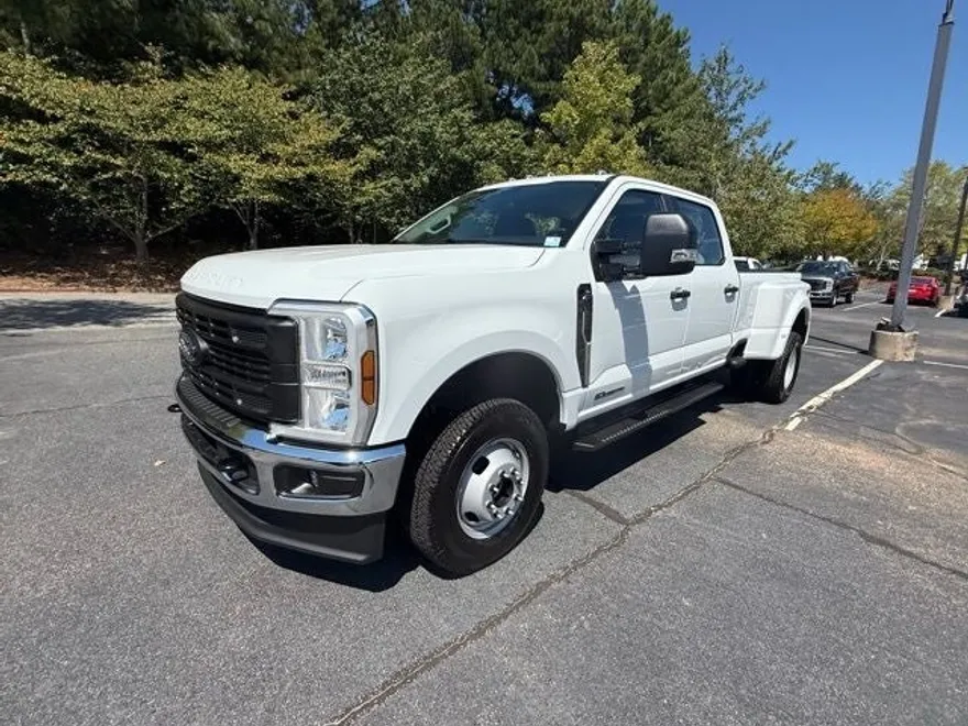 2026 Ford F-350 photo 1