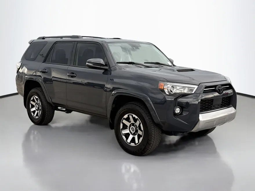 2024 Toyota 4Runner TRD Off-Road Premium photo 1