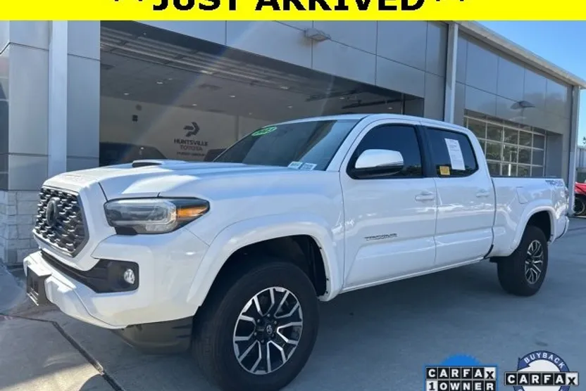 2023 Toyota Tacoma TRD Sport V6 photo 1