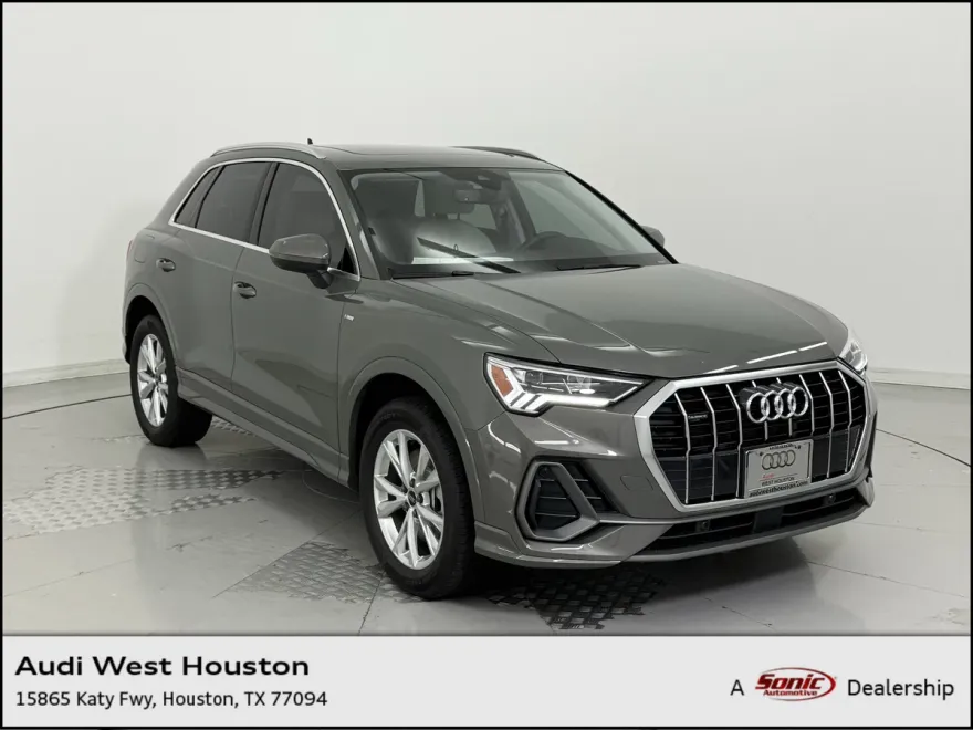 2025 Audi Q3 S line Premium photo 1