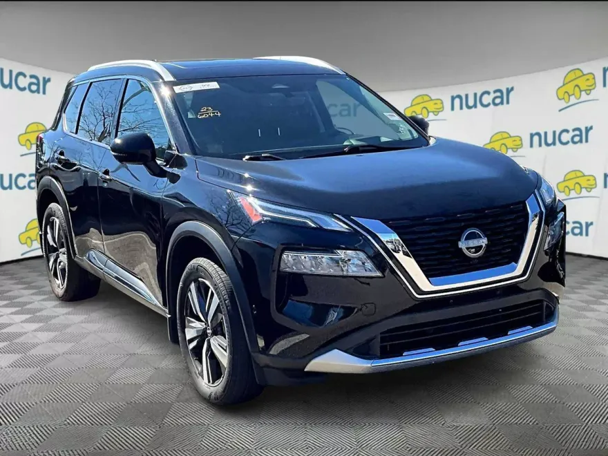 2023 Nissan Rogue Platinum photo 1