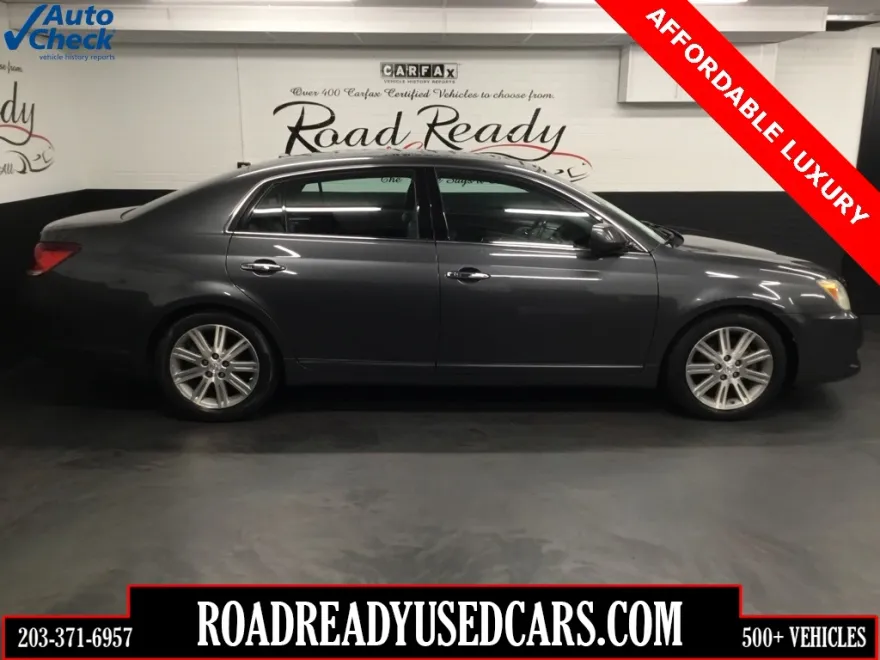 2009 Toyota Avalon Limited photo 1