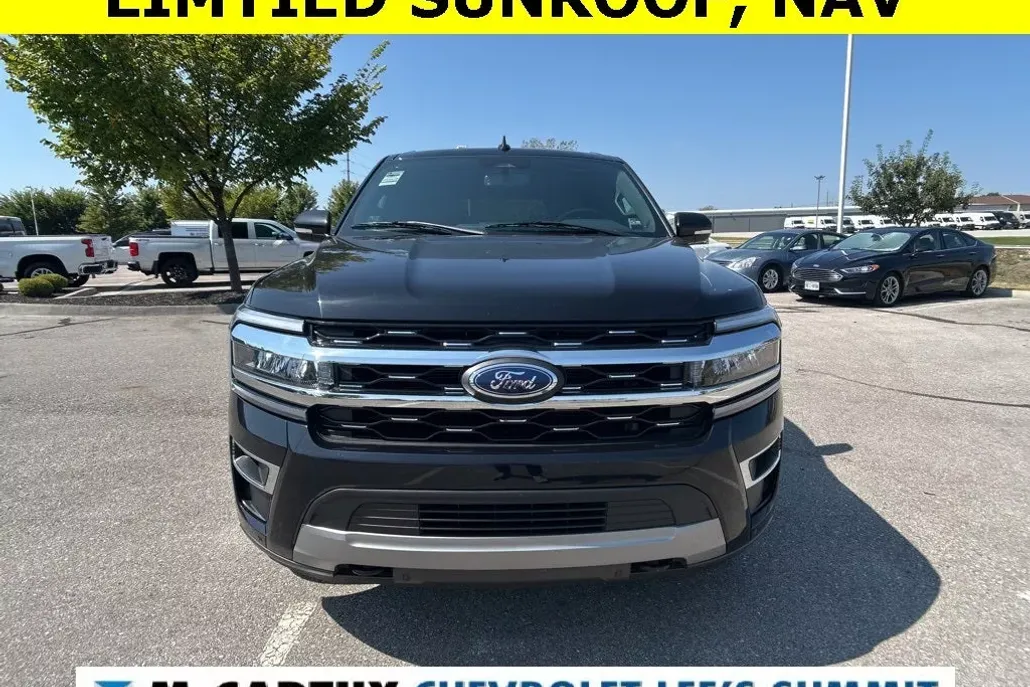 2023 Ford Expedition MAX Limited photo 1