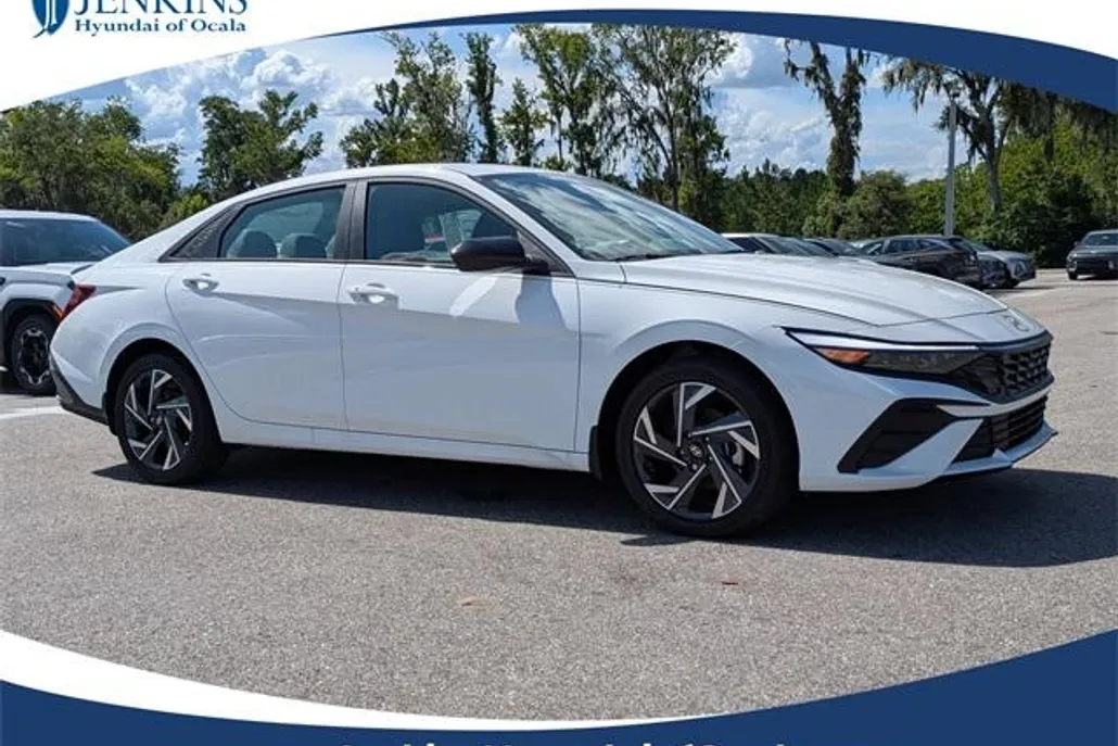 2025 Hyundai Elantra Hybrid SEL Sport photo 1