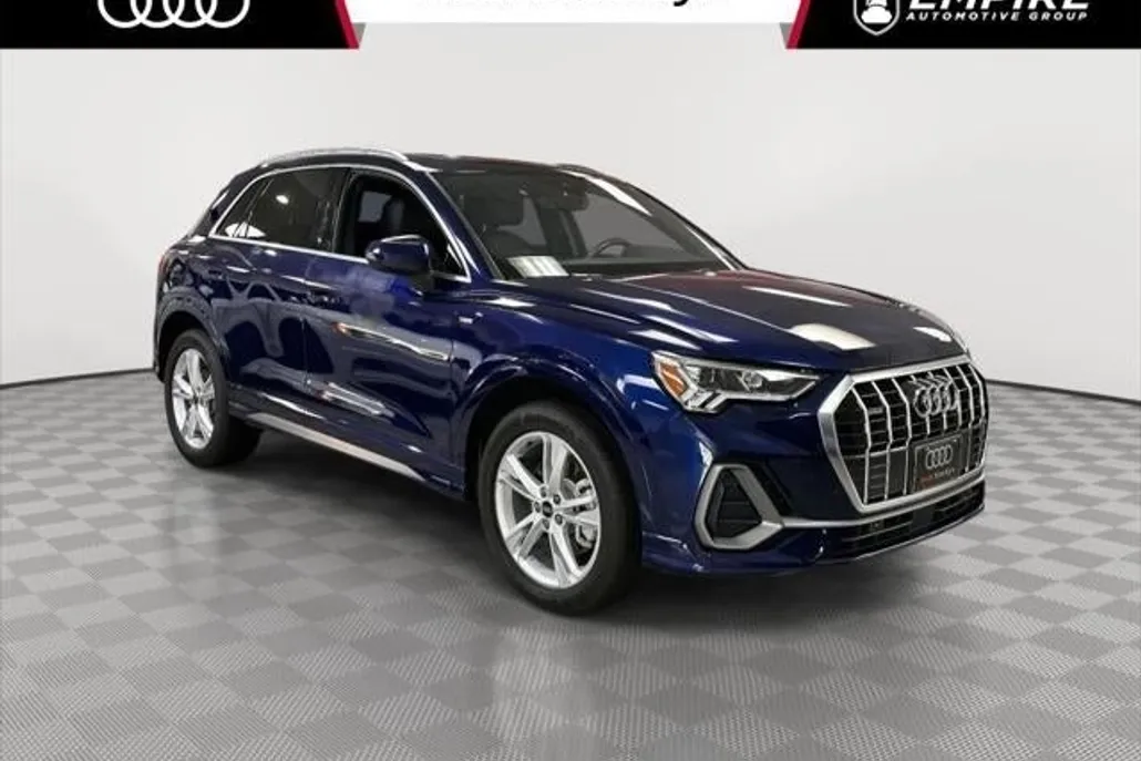2024 Audi Q3 Premium 45 TFSI S line photo 1