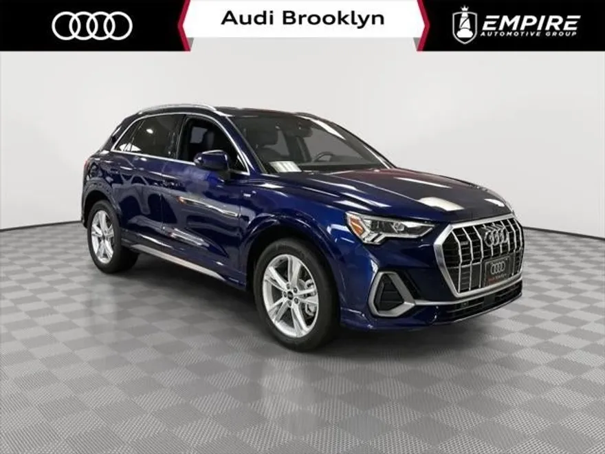 2024 Audi Q3 Premium 45 TFSI S line photo 1