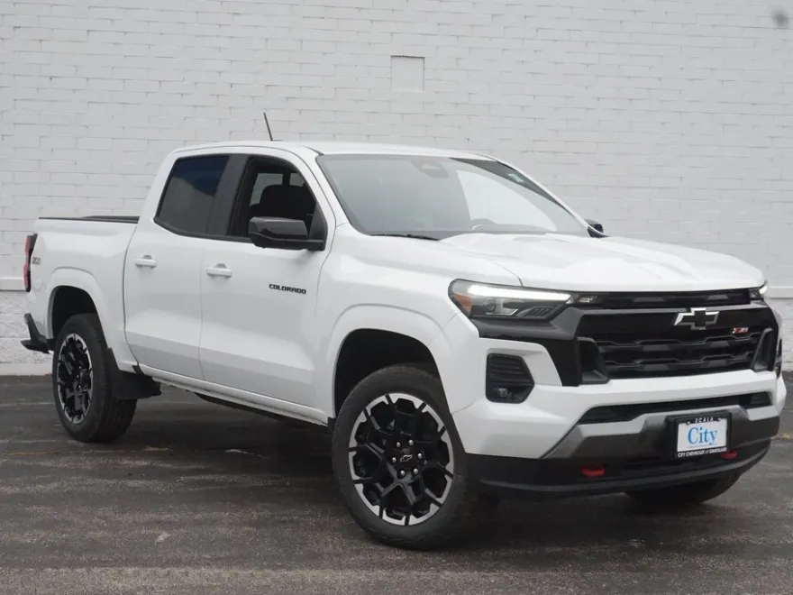 2026 Chevrolet Colorado Z71 photo 1