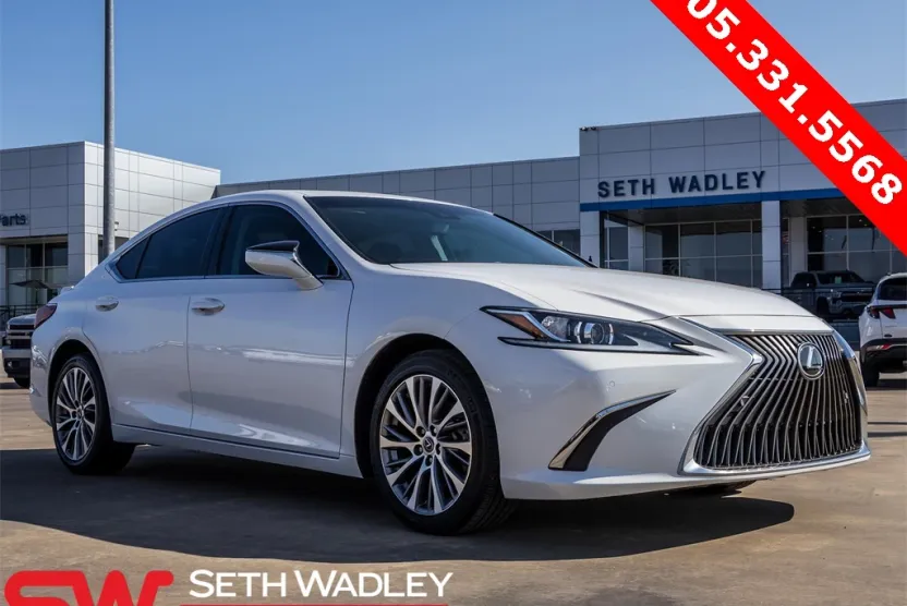 2021 Lexus ES 250 photo 1