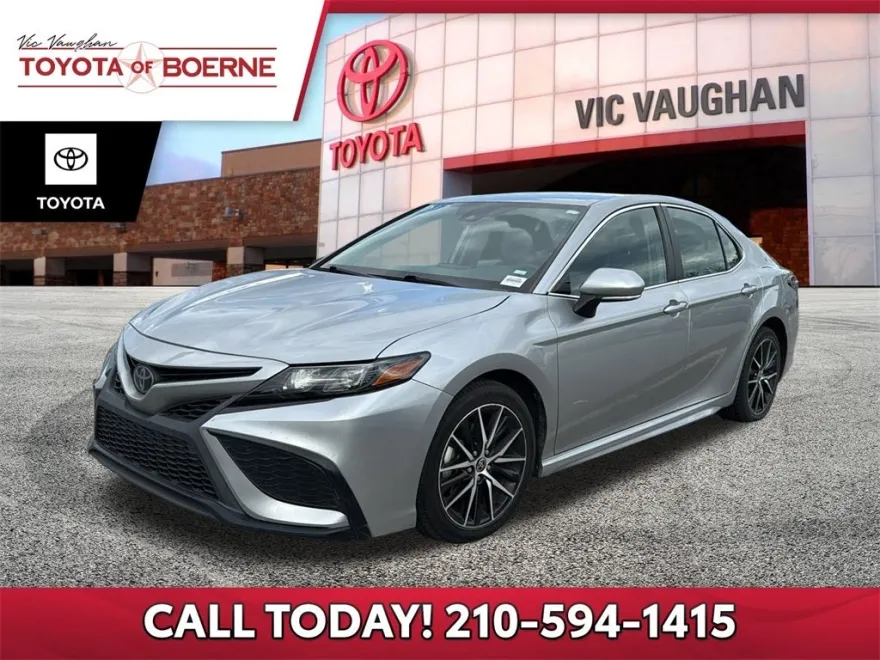 2023 Toyota Camry SE photo 1