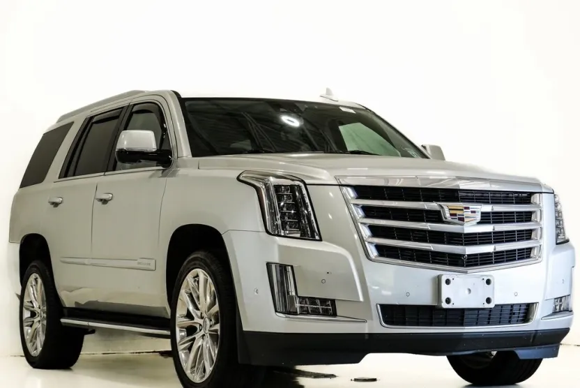 2020 Cadillac Escalade Luxury photo 1