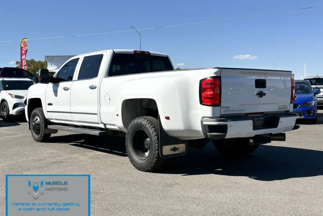 2019 Chevrolet Silverado 3500HD High Country photo 1