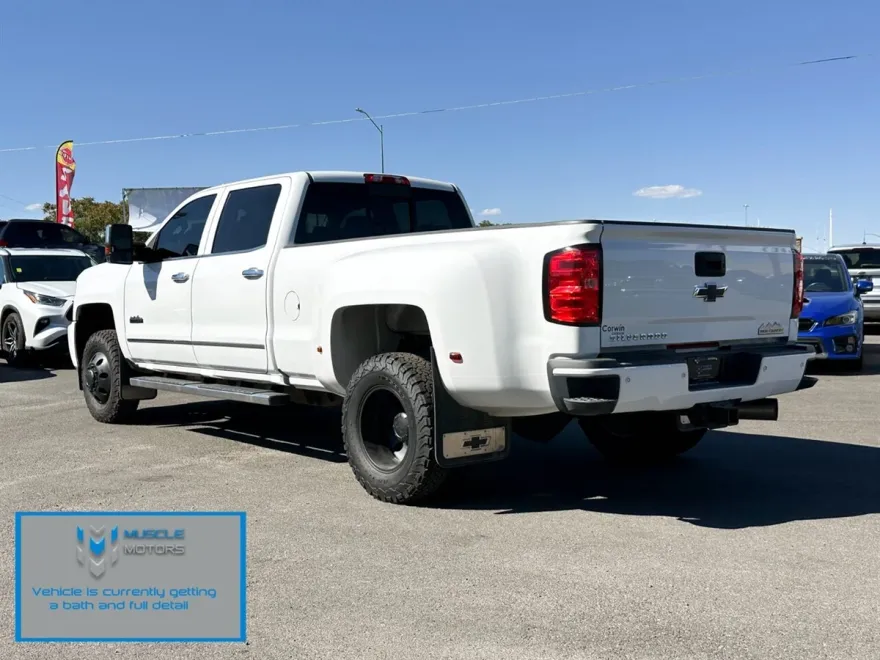 2019 Chevrolet Silverado 3500HD High Country photo 1