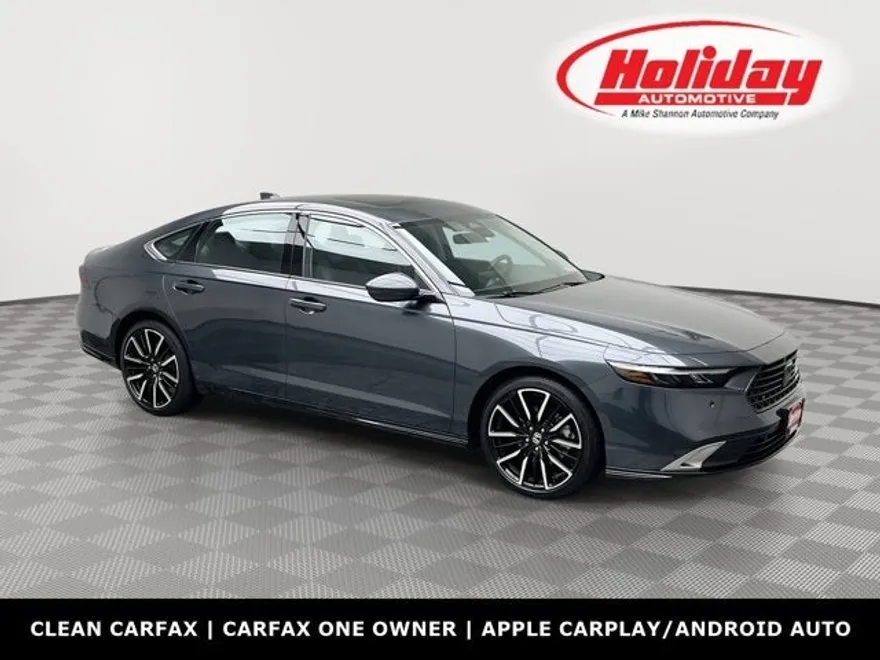 2024 Honda Accord Hybrid Touring photo 1