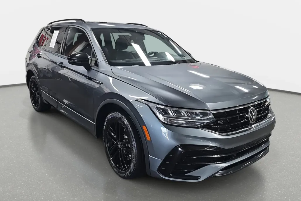 2022 Volkswagen Tiguan SE R-Line Black photo 1