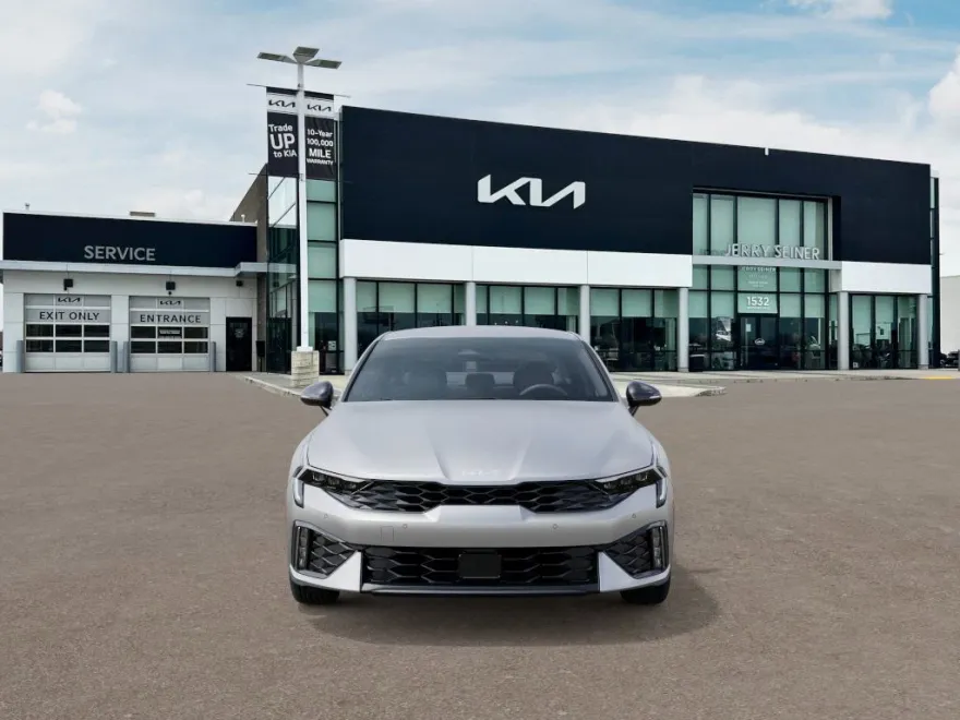2026 Kia K5 GT-Line photo 1