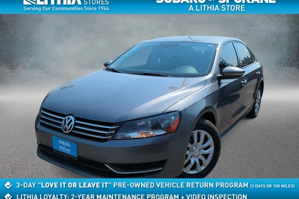 2012 Volkswagen Passat S photo 1
