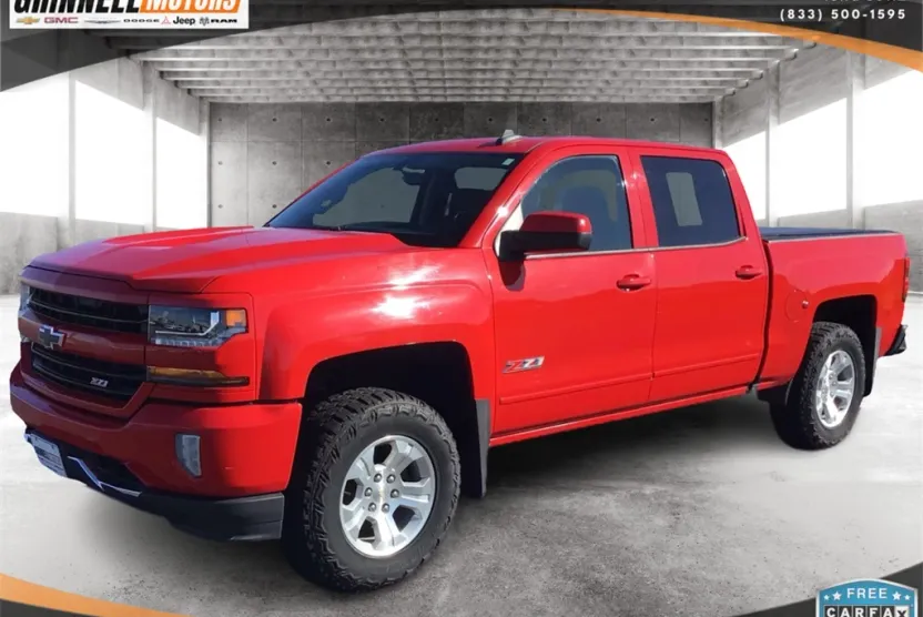 2017 Chevrolet Silverado 1500 LT2 photo 1
