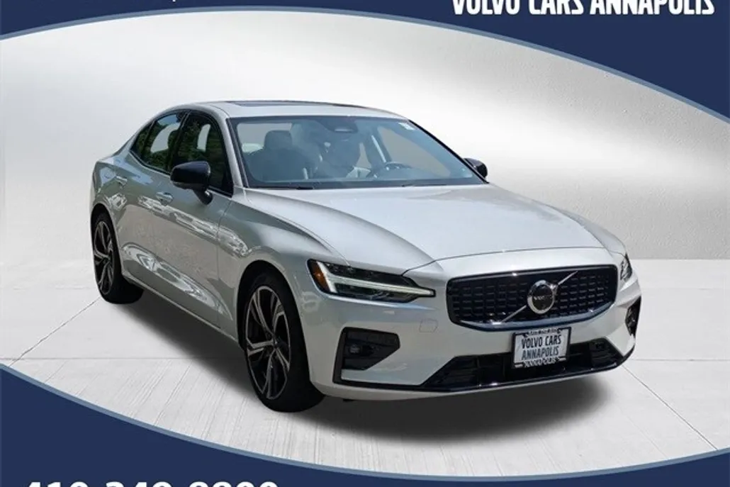 2024 Volvo S60 B5 Plus photo 1
