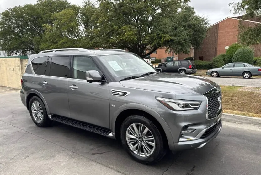2018 Infiniti QX80 Base photo 1