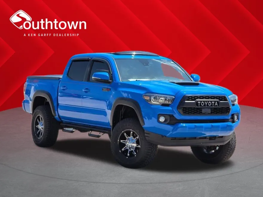 2019 Toyota Tacoma TRD Pro photo 1