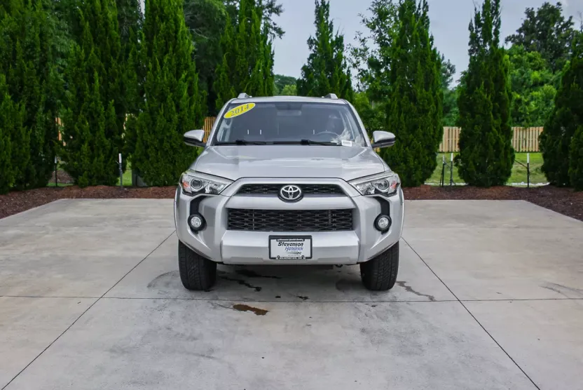 2014 Toyota 4Runner SR5 photo 1