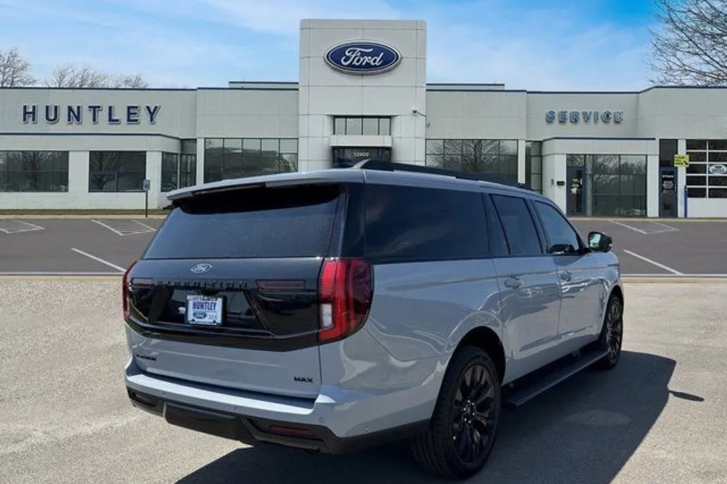 2025 Ford Expedition MAX Platinum photo 1