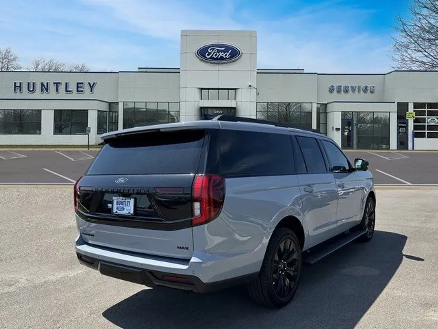 2025 Ford Expedition MAX Platinum photo 1