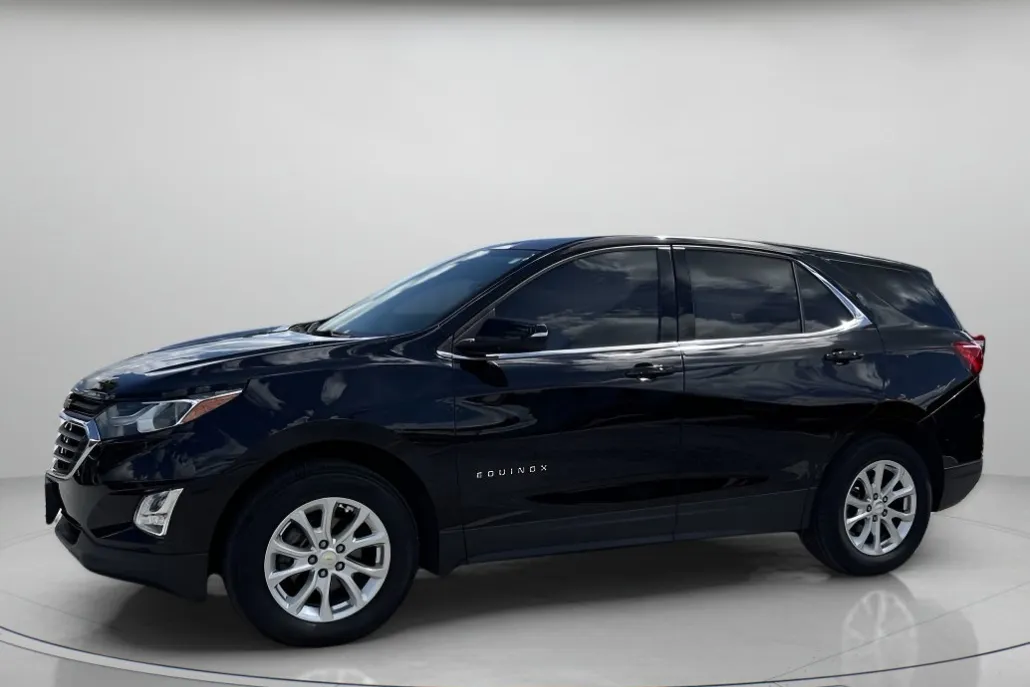 2019 Chevrolet Equinox LT photo 1