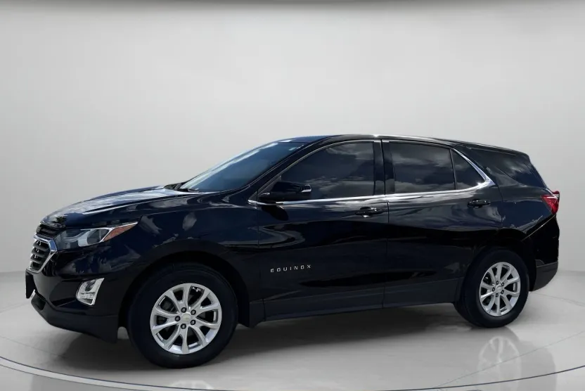 2019 Chevrolet Equinox LT photo 1