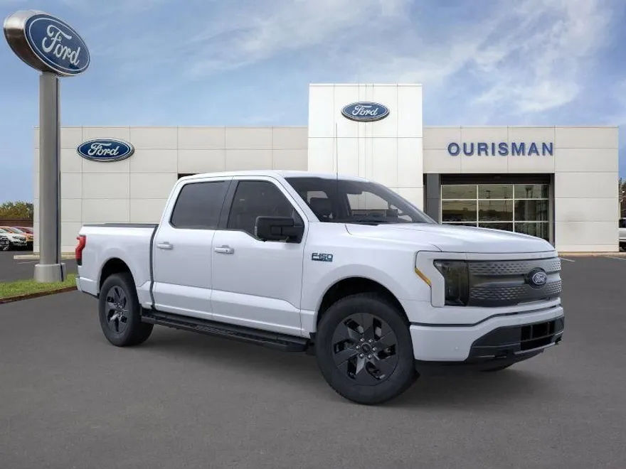 2025 Ford F-150 Lightning photo 1