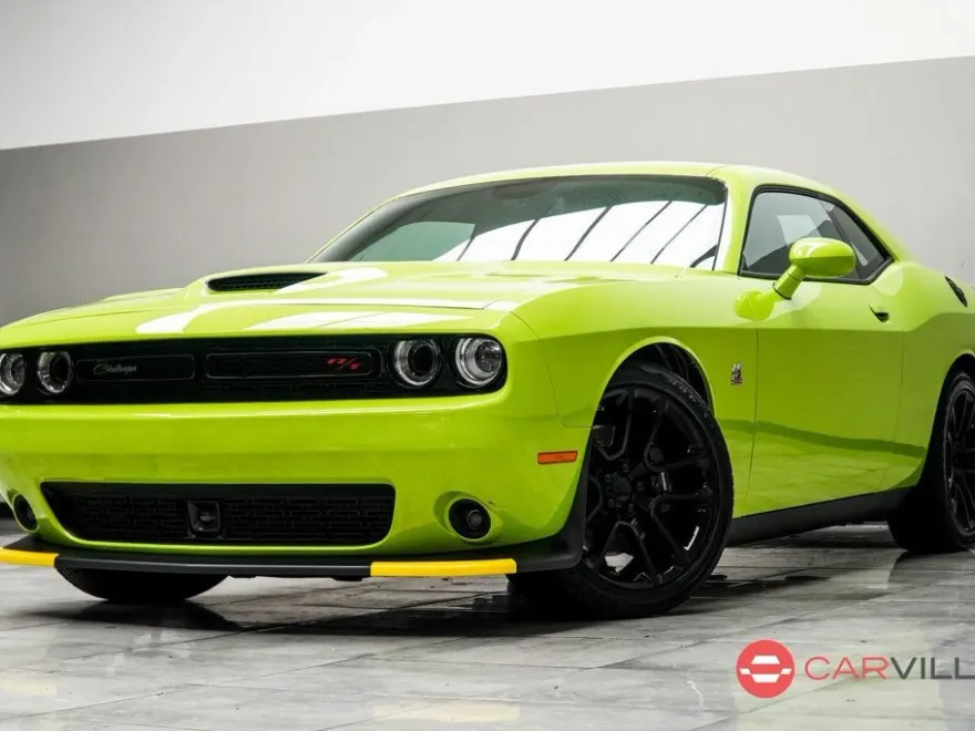 2023 Dodge Challenger R/T Scat Pack photo 1