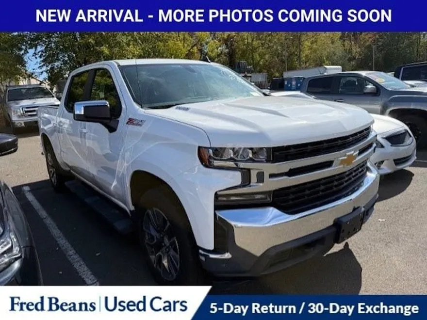 2021 Chevrolet Silverado 1500 LT photo 1