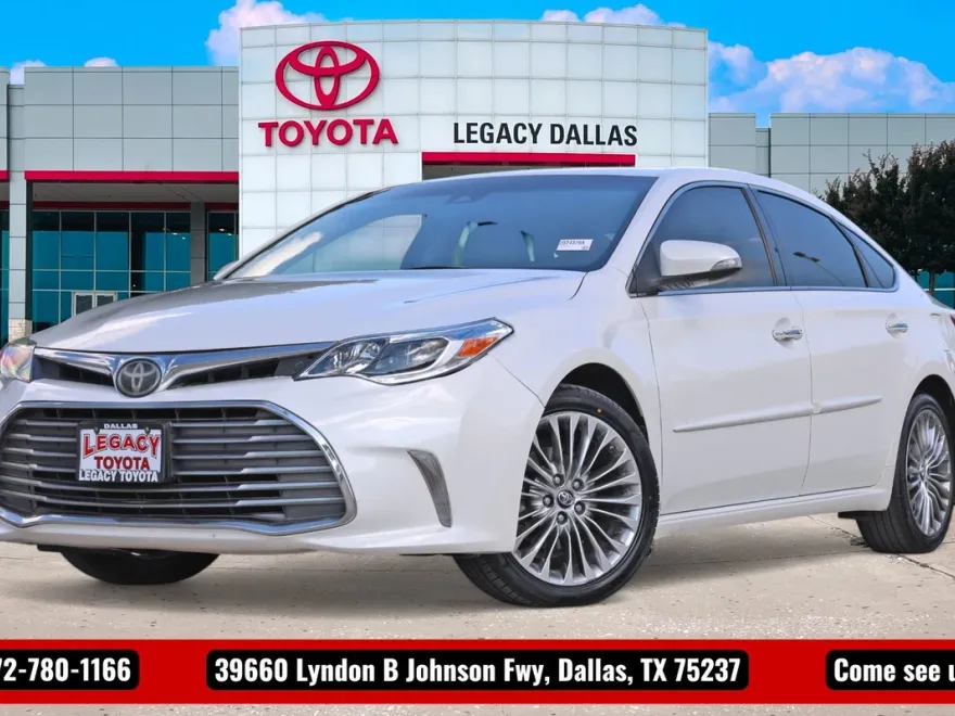 2016 Toyota Avalon Limited photo 1