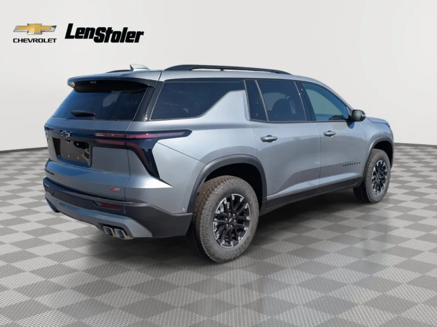2026 Chevrolet Traverse Z71 photo 1