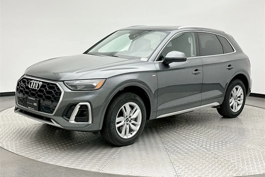 2022 Audi Q5 45 S line Premium photo 1