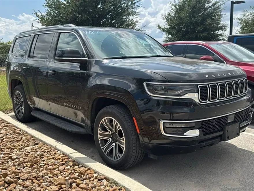 2023 Jeep Wagoneer Base photo 1