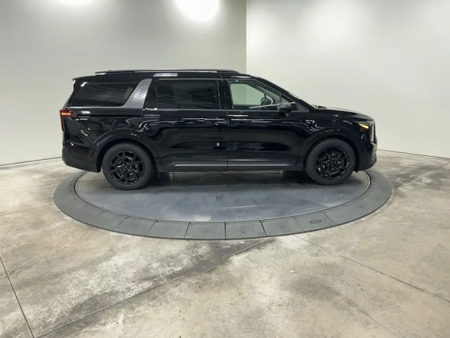 2026 Kia Carnival SX Prestige photo 1