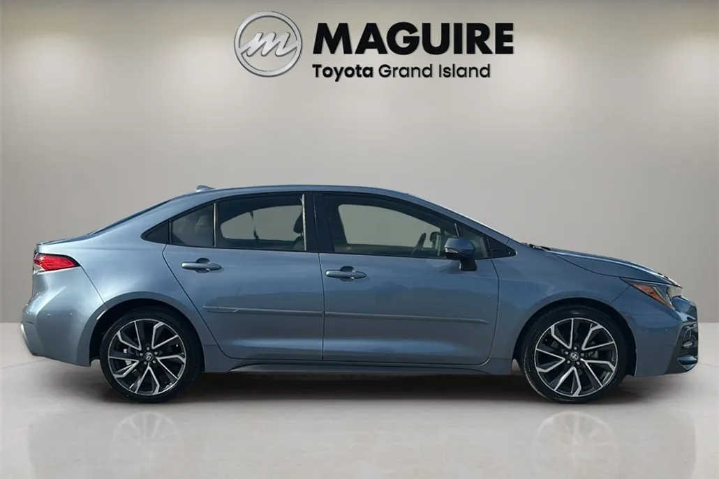 2020 Toyota Corolla SE photo 1