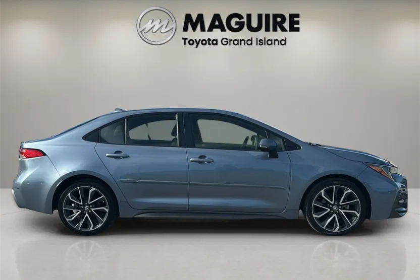 2020 Toyota Corolla SE photo 1