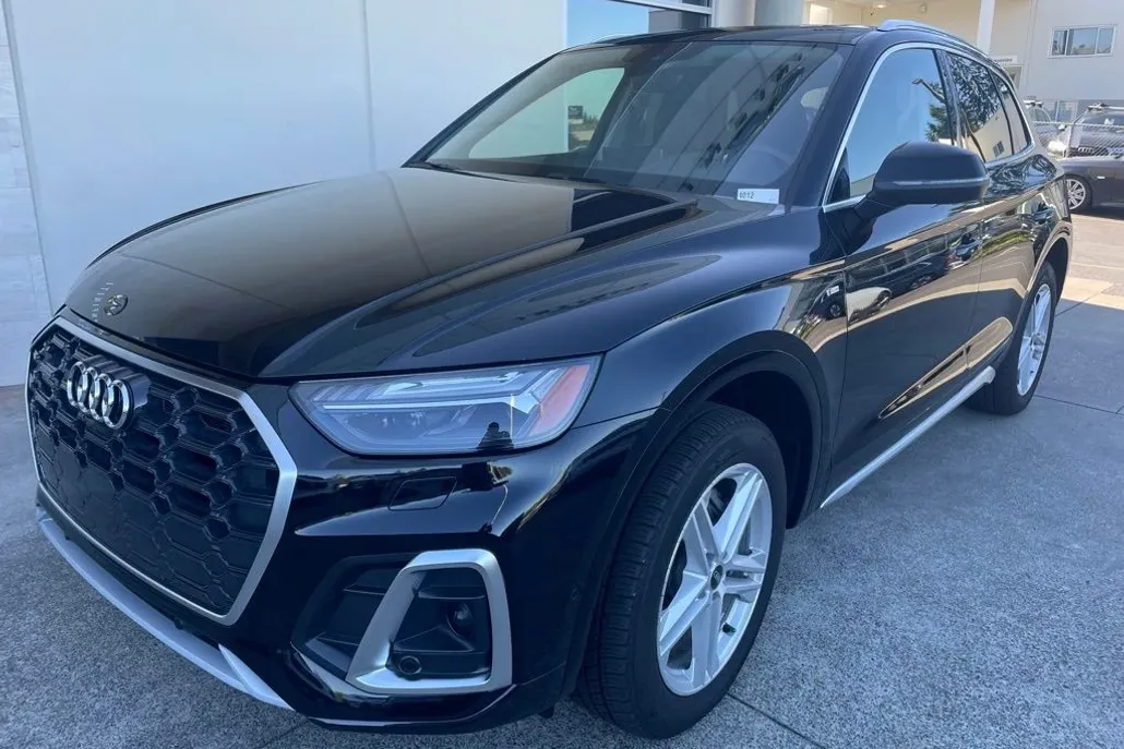 2024 Audi Q5 55 Prestige Premium photo 1