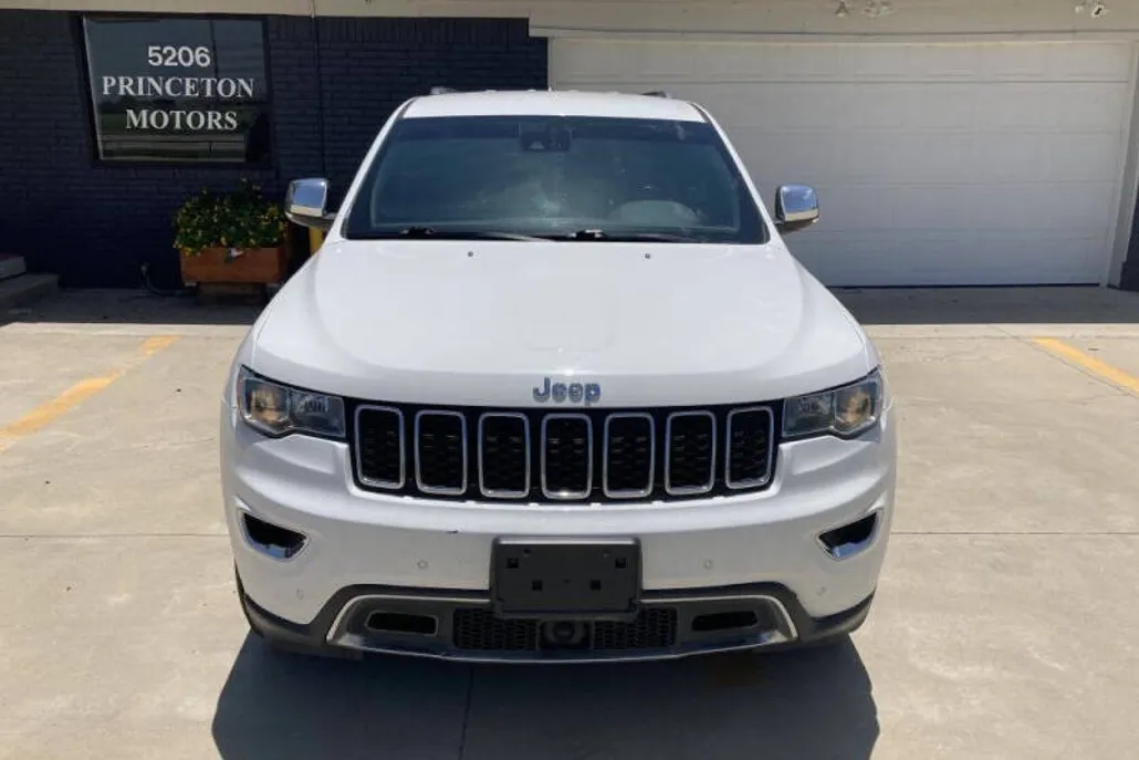 2019 Jeep Grand Cherokee Limited photo 1